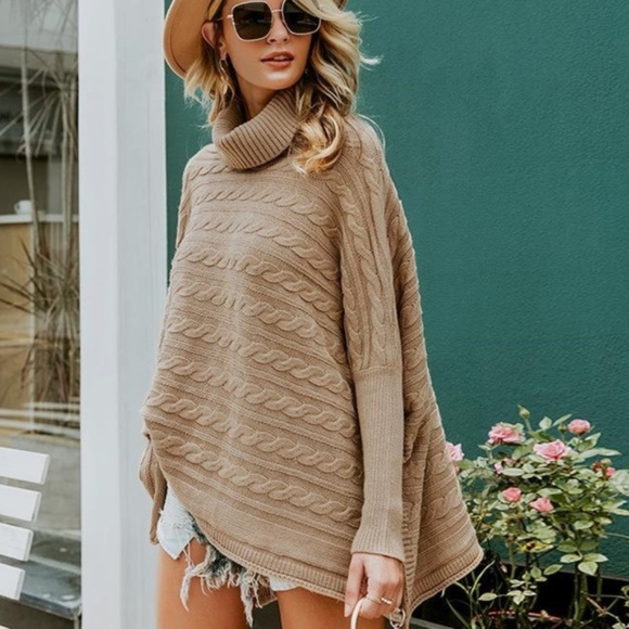 MODA ME COUTURE Tops - CHIC DOLLZ Turtleneck Sweater